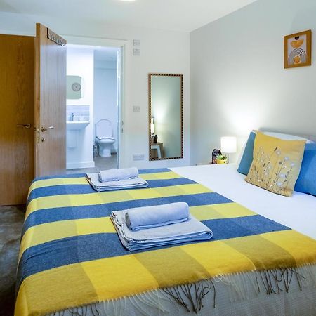 Luton Modern Serviced Accommodation For Contractors, Relocators, Professionals, Tourists And Students - Akugi Homes 外观 照片