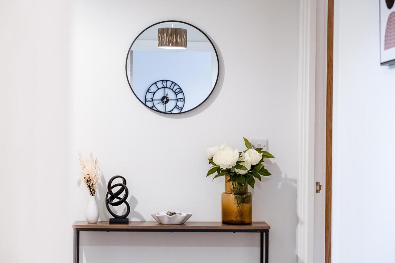 Luton Modern Serviced Accommodation For Contractors, Relocators, Professionals, Tourists And Students - Akugi Homes 外观 照片
