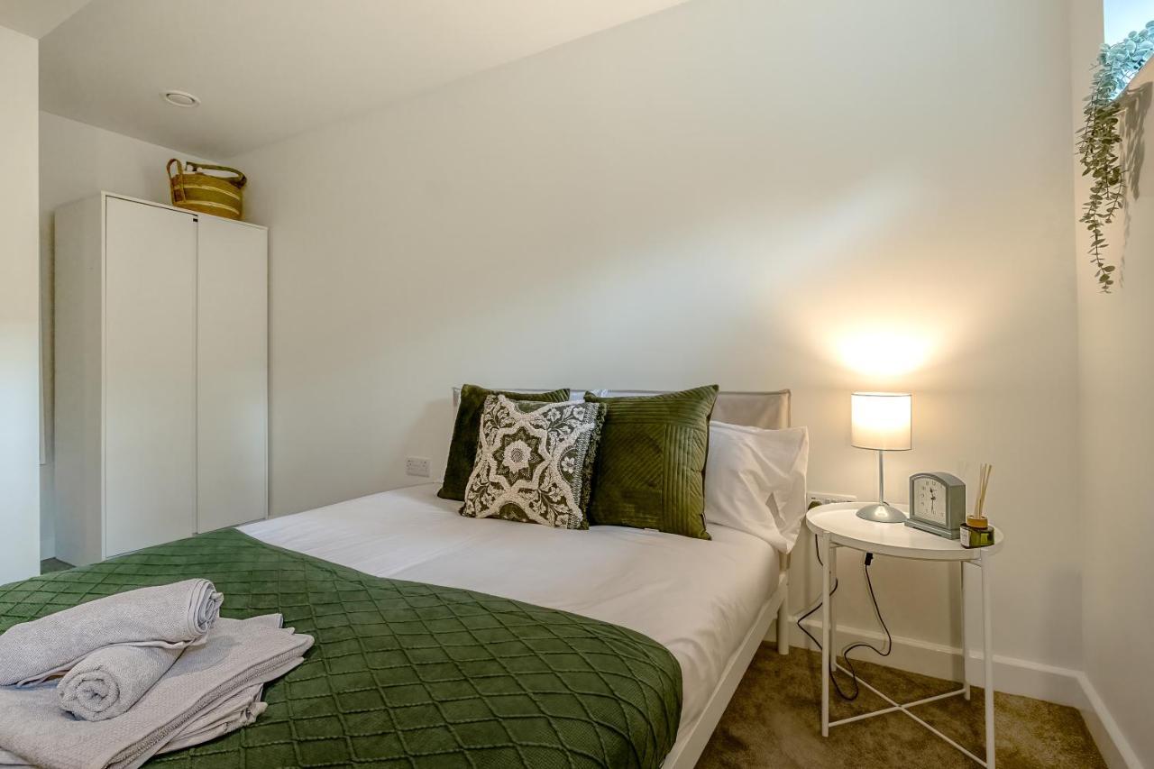 Luton Modern Serviced Accommodation For Contractors, Relocators, Professionals, Tourists And Students - Akugi Homes 外观 照片
