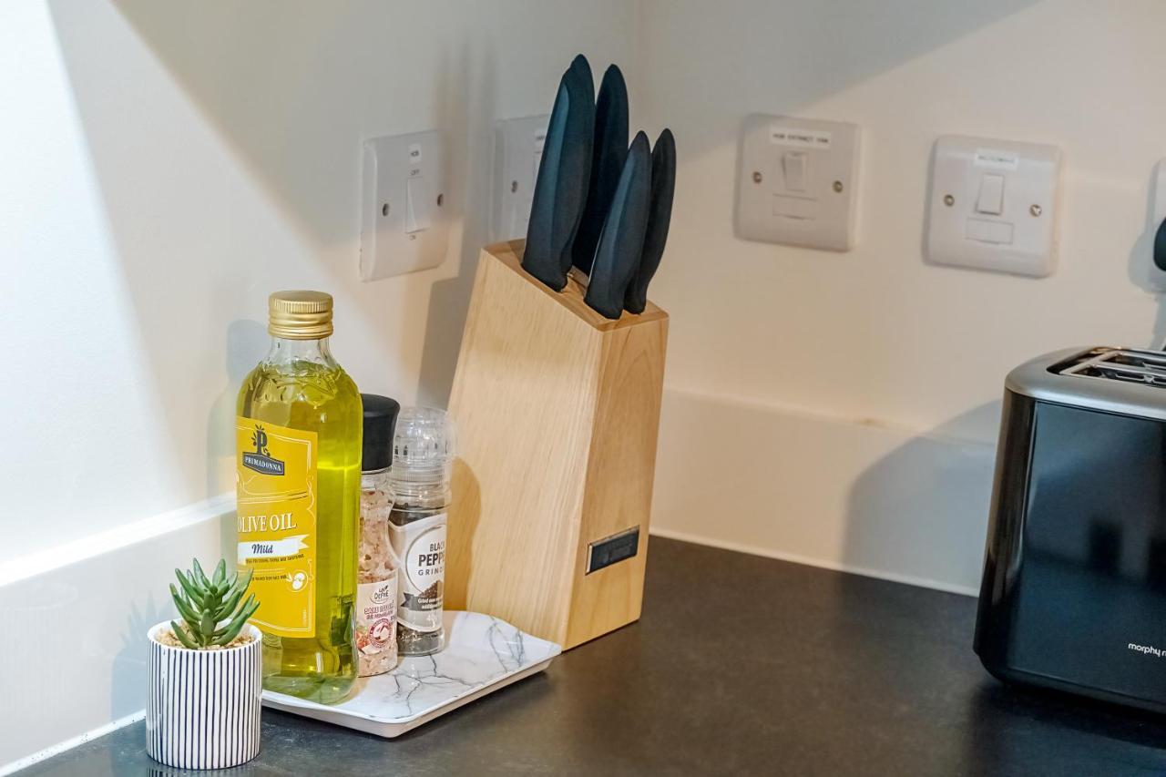 Luton Modern Serviced Accommodation For Contractors, Relocators, Professionals, Tourists And Students - Akugi Homes 外观 照片